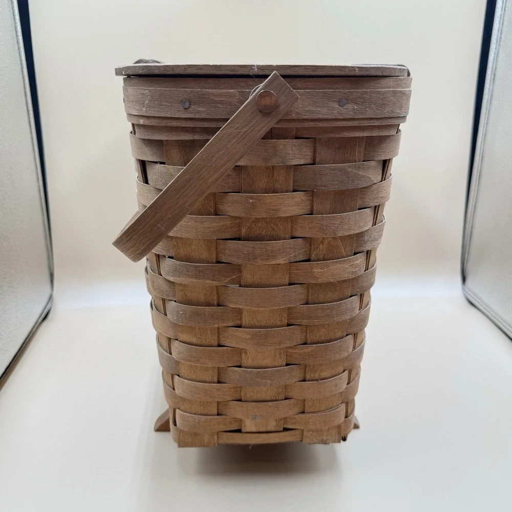 Vintage 1986 Longaberger Footed Basket W/Handle Signed Magazine Holder W/Lid